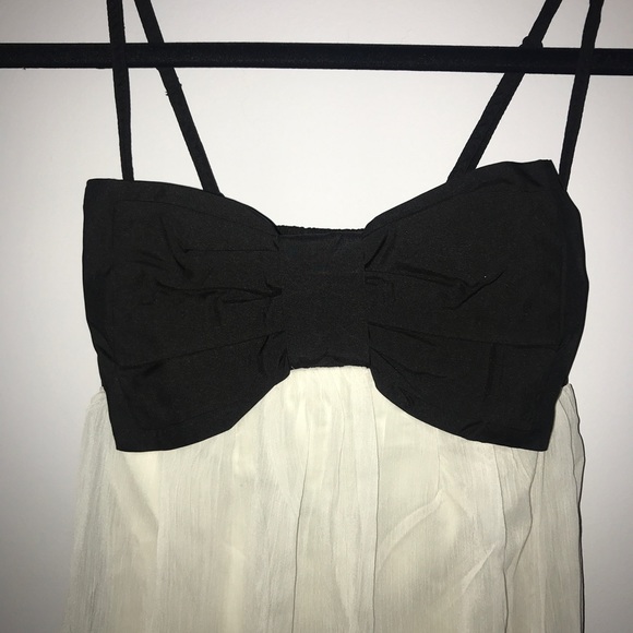 Black and white dress - Picture 6 of 8